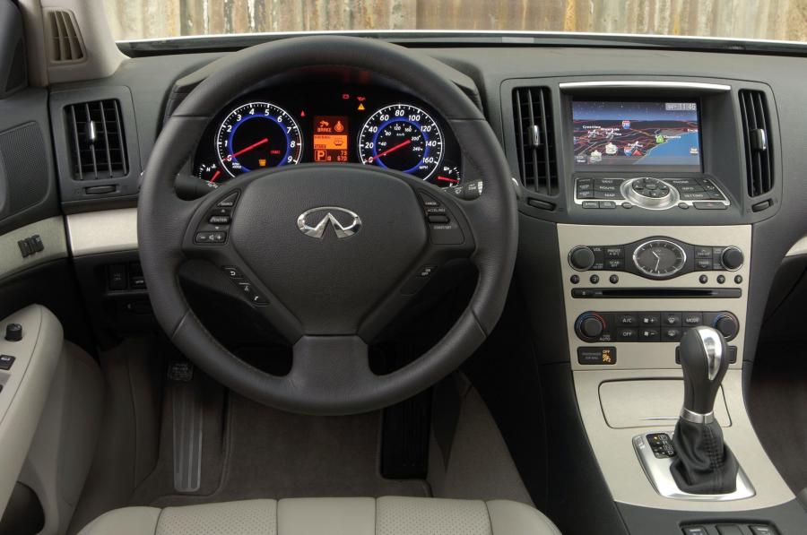 Infiniti G35 2007 года  (фото 20 из 21)